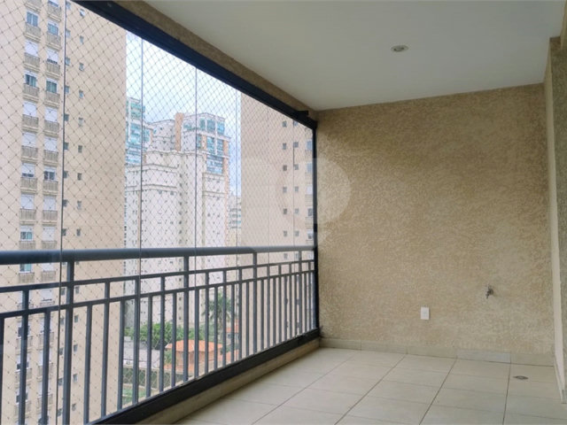Apartamento à venda ou para alugar com 3 quartos, sendo 2 suítes,  em Brooklin, São Paulo, SP