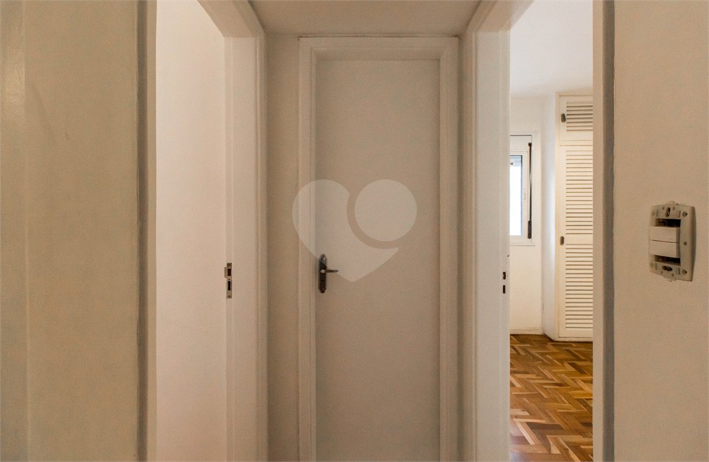 Apartamento à venda com 3 quartos, sendo 1 suíte, em Santo Amaro, São Paulo, SP