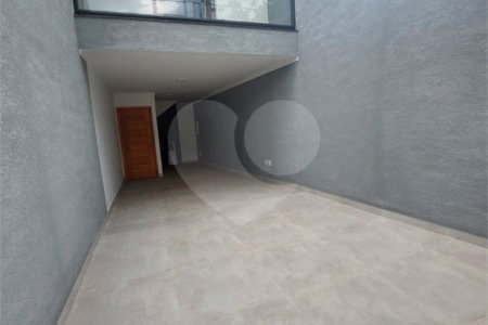 Sobrado à venda com 3 quartos, sendo 1 suíte, em Vila Carrão, São Paulo, SP