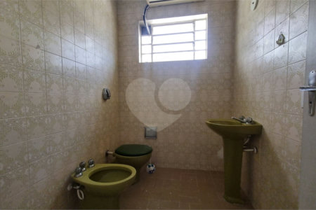 Sobrado para alugar com 3 quartos, sendo 1 suíte,  em Vila Alexandria, São Paulo, SP