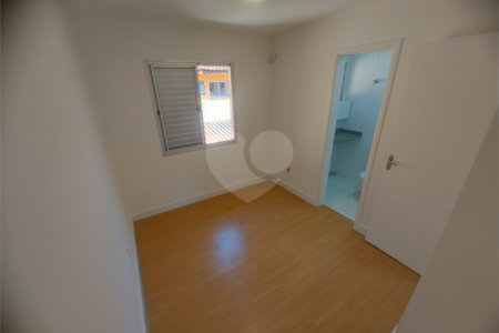 Casa à venda com 2 quartos, sendo 1 suíte,  em Jardim Torino, Cotia, SP