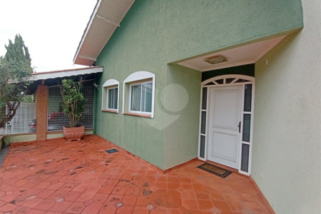 Casa à venda com 4 suítes no condomínio Estância Marambaia, Vinhedo - SP