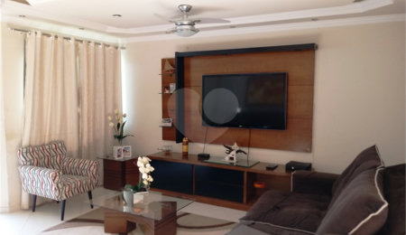 Casa à venda com 4 quartos, sendo 3 suítes,  em Campo Grande, Rio de Janeiro, RJ
