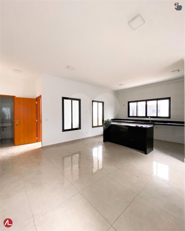Casa à venda com 2 quartos, sendo 1 suíte, no condomínio Residencial Beija Flor, Atibaia - SP