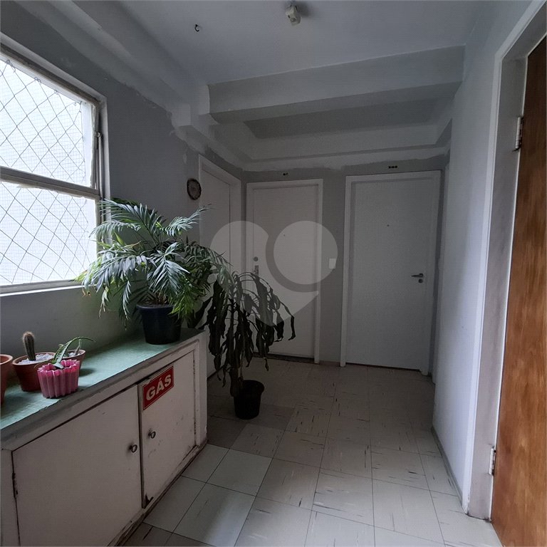 Apartamento em Pinheiros, Andar alto 02 dormitórios e 01 vaga