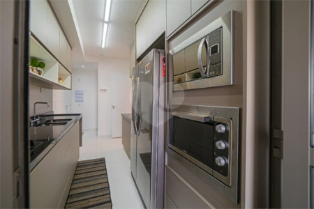 Apartamento à venda, 160m², 4 dormitórios, sendo 3 suítes, 2 vagas de garagem!