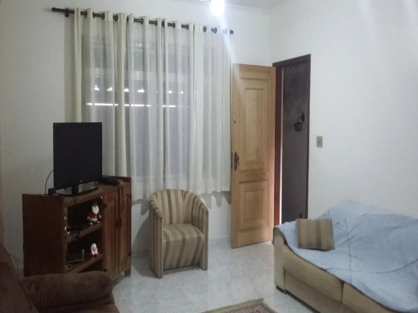 Casa à venda com 3 quartos, sendo 1 suíte, em Jardim Pinheiros, São Paulo, SP