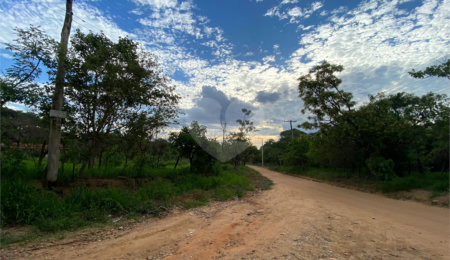 Terreno à venda em Loteamento Aracê de Santo Antonio II, São Carlos, SP