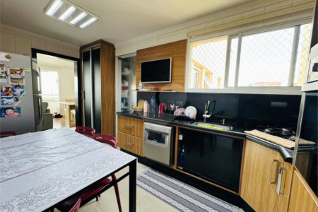 Apartamento à venda com 3 quartos, sendo 1 suíte, em Jardim Zaira, Guarulhos, SP