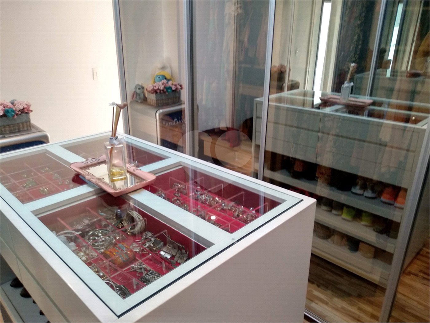 Apartamento à venda com 4 suítes em Jardim Marajoara, São Paulo, SP