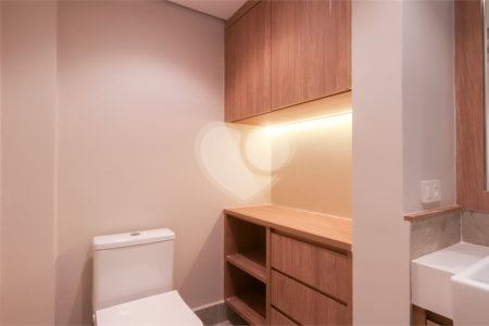 Apartamento à venda com 2 quartos, sendo 1 suíte,  em Vila Uberabinha, São Paulo, SP