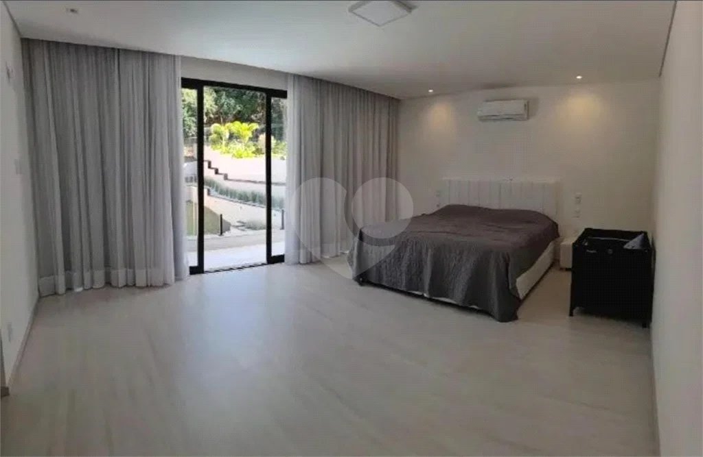 Casa à venda com 4 suítes no condomínio Fazenda Serra Azul, Itupeva - SP