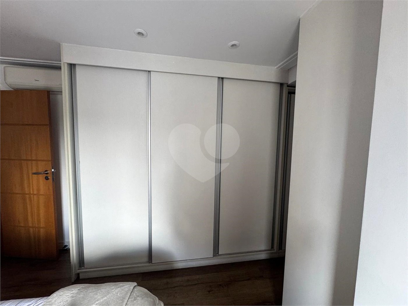 Apartamento à venda com 3 quartos, sendo 1 suíte,  em Água Fria, São Paulo, SP