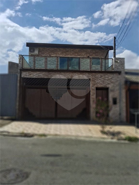 Sobrado à venda com 3 quartos, sendo 1 suíte, em Jardim Colonial, Indaiatuba, SP