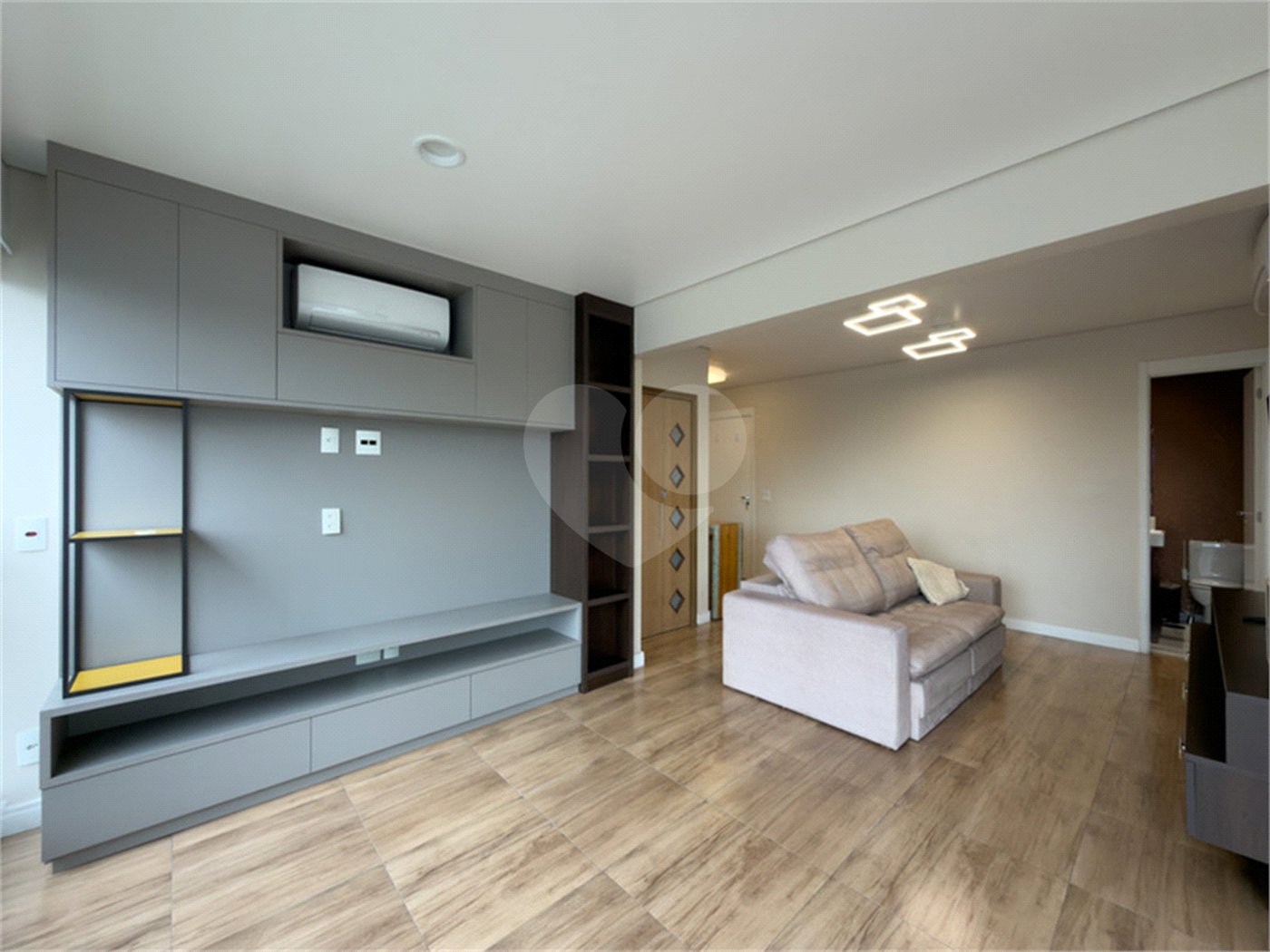 Apartamento à venda com 4 quartos, sendo 2 suítes, em Pinheiros, São Paulo, SP