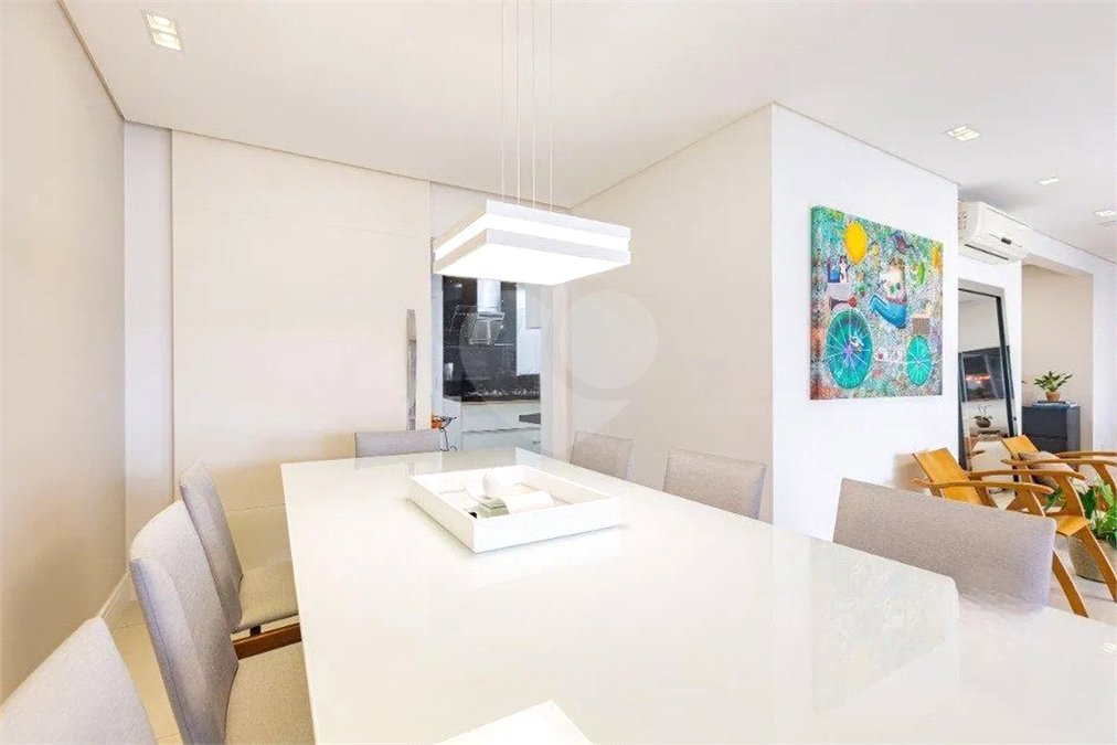 Apartamento à venda com 3 suítes em Vila Romana, São Paulo, SP
