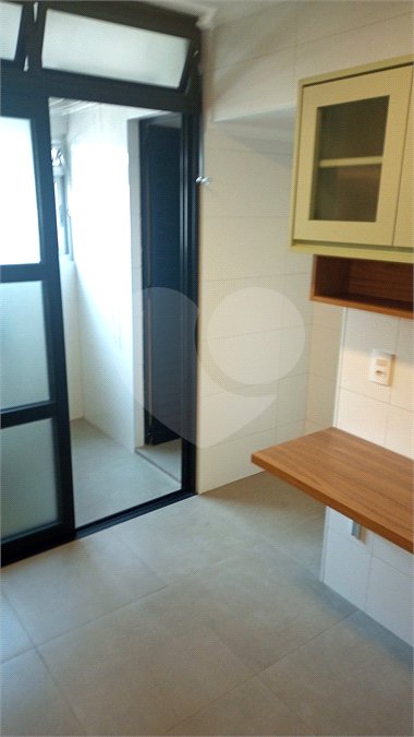 Apartamento para alugar com 3 quartos, sendo 1 suíte, em Vila Cordeiro, São Paulo, SP