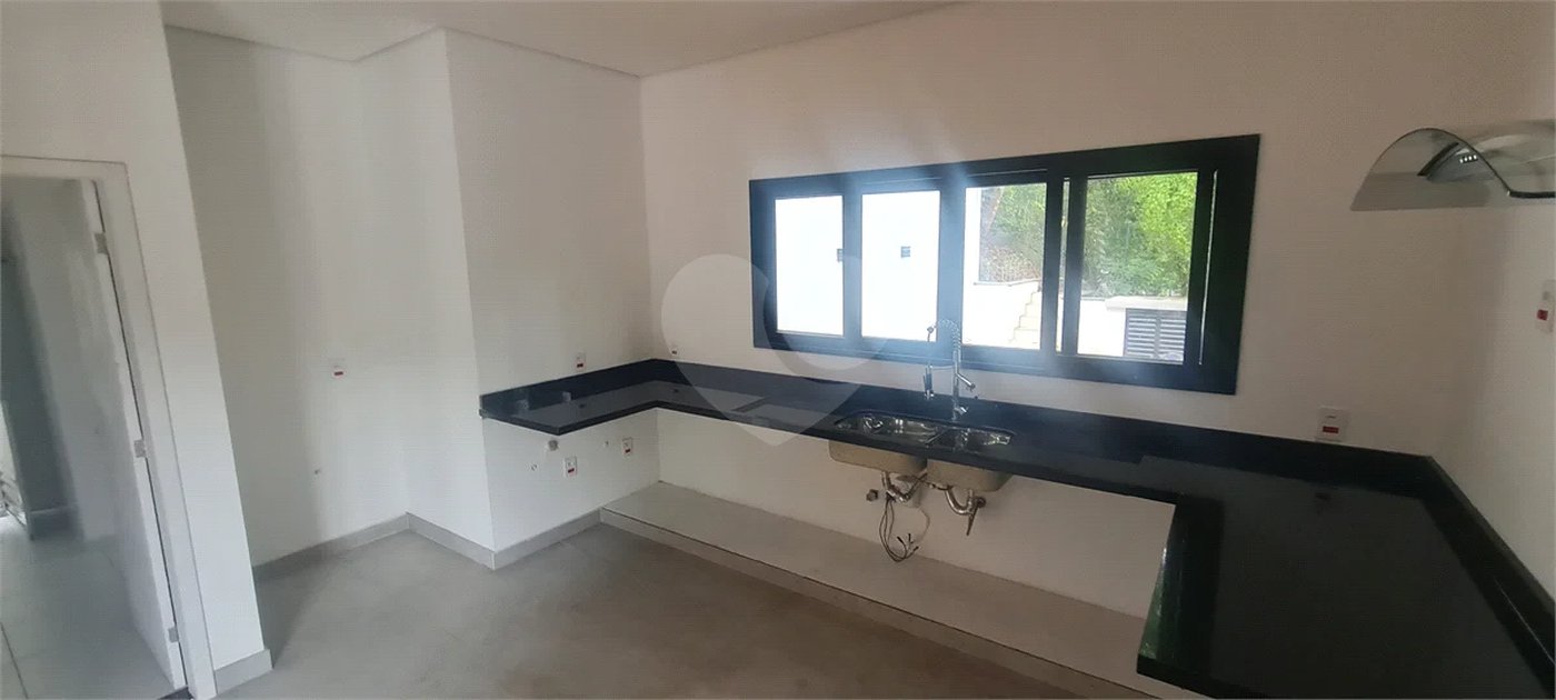 Casa à venda com 3 suítes no condomínio Alpes da Cantareira, Mairiporã - SP