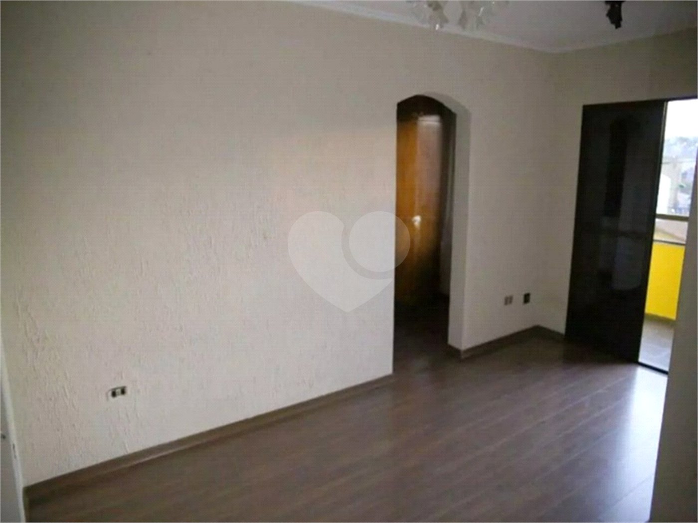 Sobrado à venda com 3 quartos, sendo 1 suíte, em Jardim Bom Clima, Guarulhos, SP