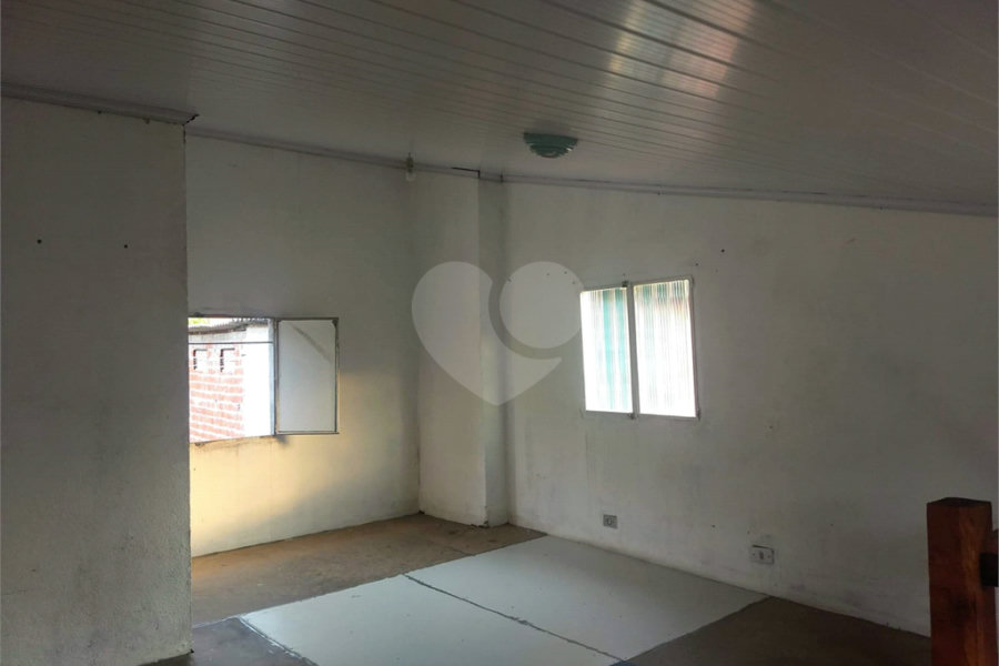 Sobrado à venda com 3 quartos em Serra da Cantareira, Mairiporã, SP