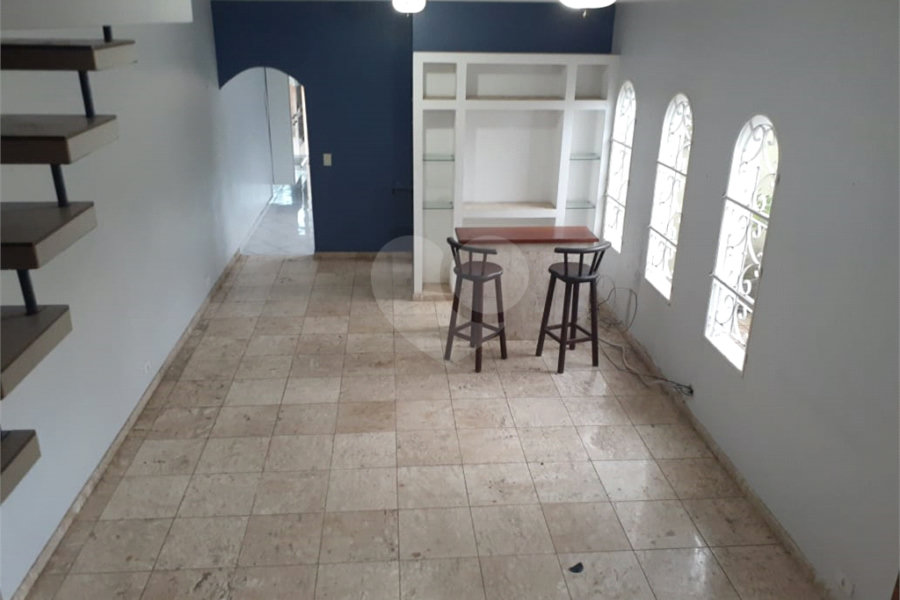 Sobrado à venda com 4 quartos, sendo 2 suítes, em Tremembé, São Paulo, SP