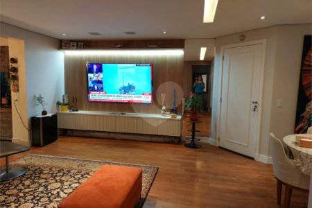 Apartamento à venda com 2 suítes em Vila Andrade, São Paulo, SP