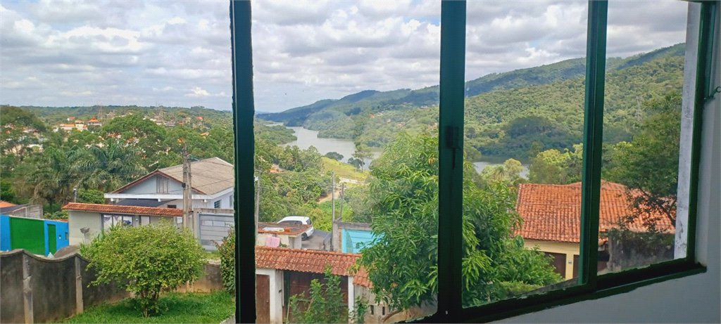 Casa à venda com 4 quartos, sendo 1 suíte, em Lavapés, Mairiporã, SP