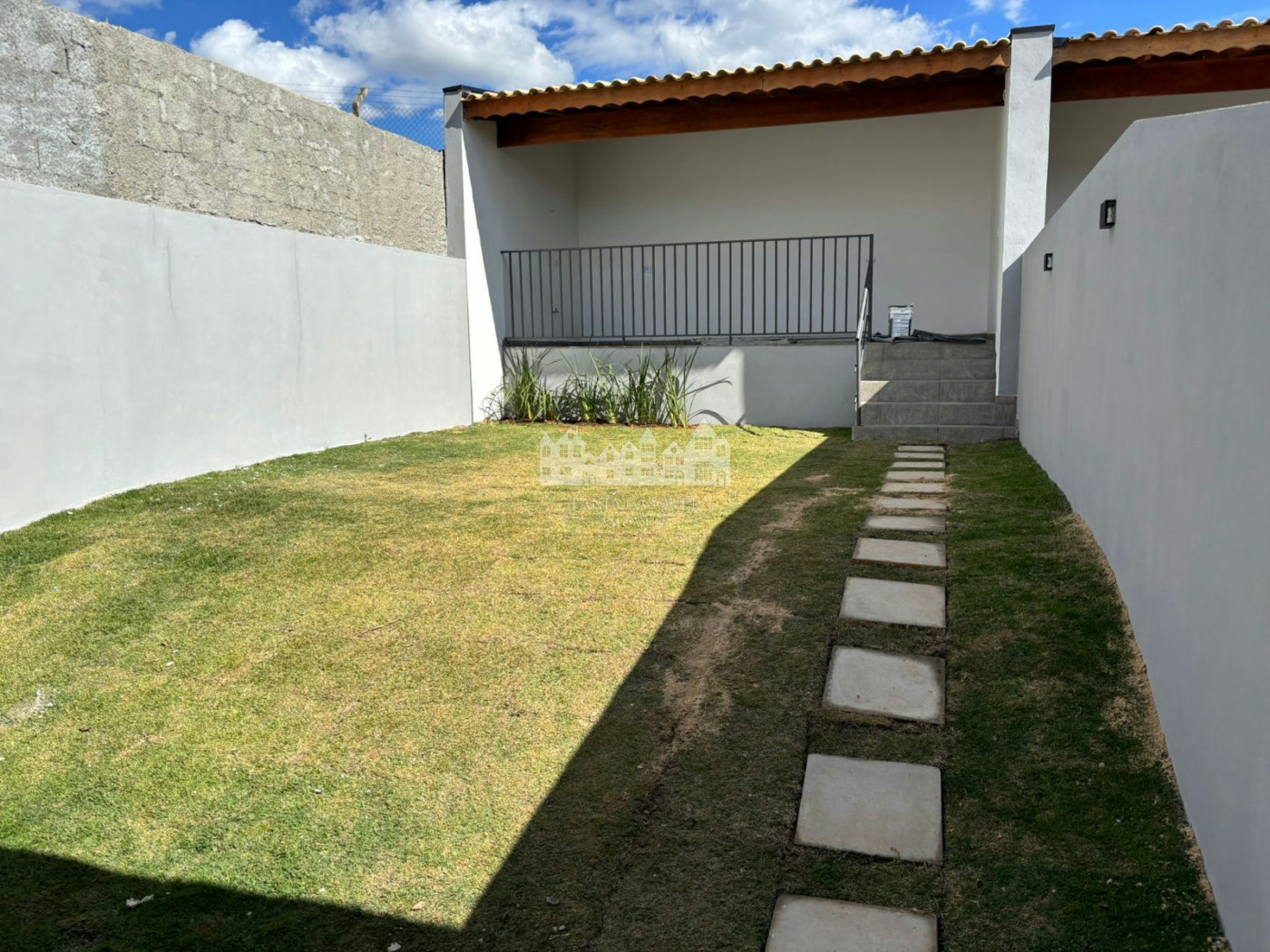 Casa à venda com 2 quartos, sendo 1 suíte, em Nova Suissa, Piracaia, SP