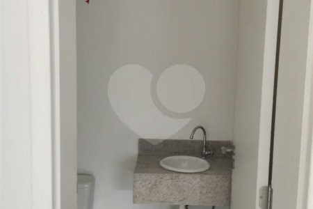 Casa à venda com 2 suítes no condomínio Cântaros da Serra, São Paulo - SP