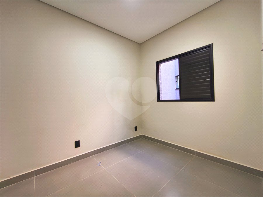 Casa à venda com 3 quartos, sendo 1 suíte, no condomínio Horto Florestal Villagio, Sorocaba - SP