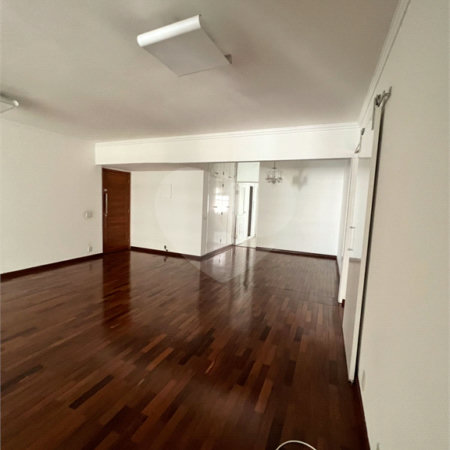 Apartamento à venda com 3 quartos, sendo 1 suíte, em Perdizes, São Paulo, SP