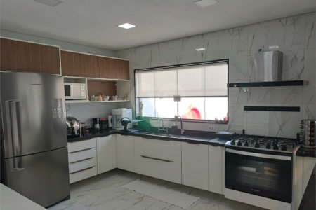 Casa à venda com 3 suítes no condomínio Granja Deolinda, Sorocaba - SP