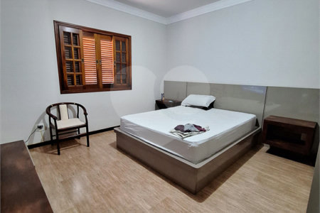 Casa à venda com 3 suítes no condomínio Bosque de Grevilea, Vinhedo - SP