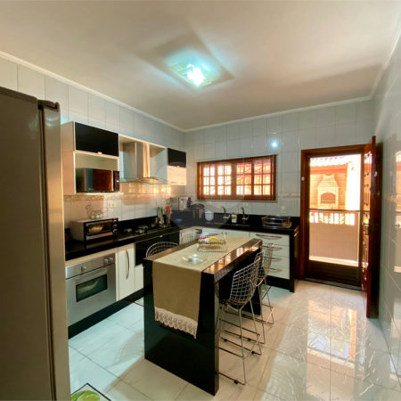 Casa à venda com 3 quartos, sendo 1 suíte, em Chácara do Vovô, Guarulhos, SP