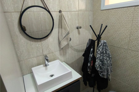 Casa à venda com 2 quartos, sendo 1 suíte, em Jardim Cacique, Suzano, SP