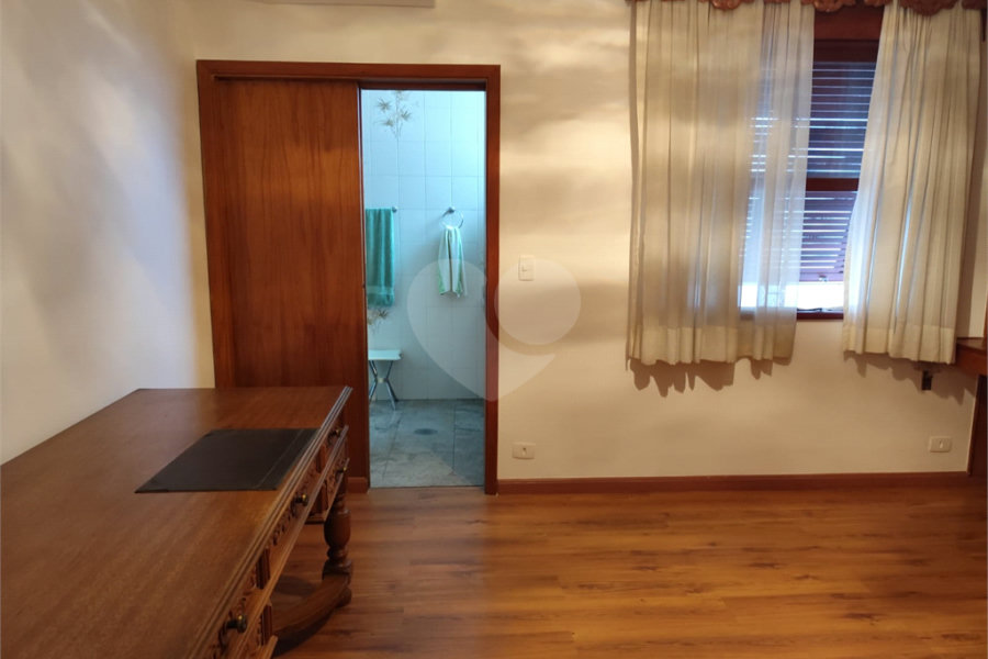 Sobrado à venda com 4 suítes em Santana, São Paulo, SP