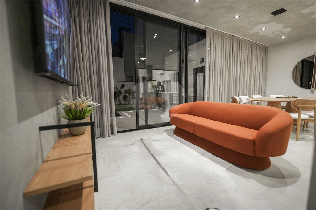 Casa à venda com 4 suítes no condomínio Alphaville Nova Esplanada, Votorantim - SP