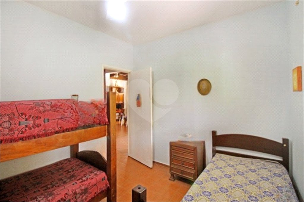 Casa à venda com 3 quartos, sendo 1 suíte,  em Estância Balneária Belmira Novaes, Peruíbe, SP