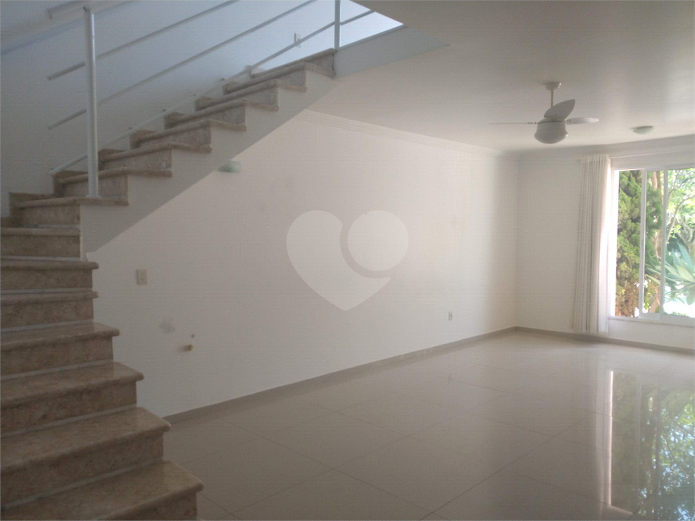 Casa à venda com 4 quartos, sendo 3 suítes, no condomínio Ibiti Royal Park, Sorocaba - SP