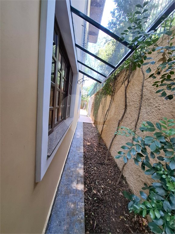 Casa para alugar com 4 quartos, sendo 2 suítes, no condomínio Palm Garden, São Paulo - SP