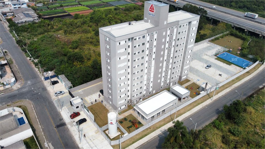 Casa à venda com 2 quartos no condomínio Residencial Caxangá 2, Suzano - SP