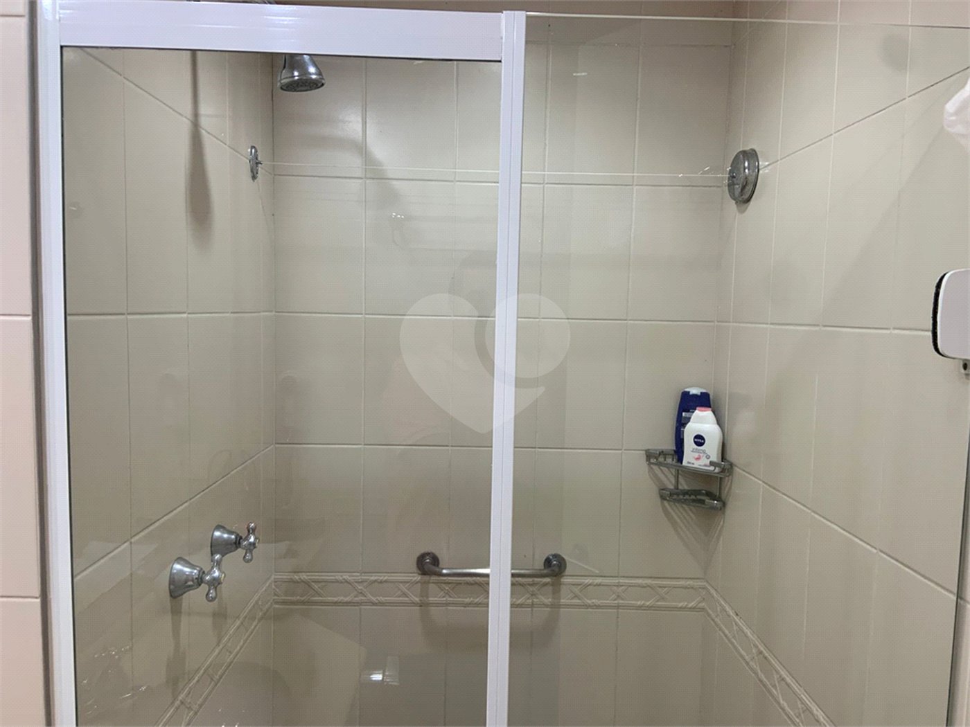 Flat à venda com 2 suítes em Jardim Europa, São Paulo, SP