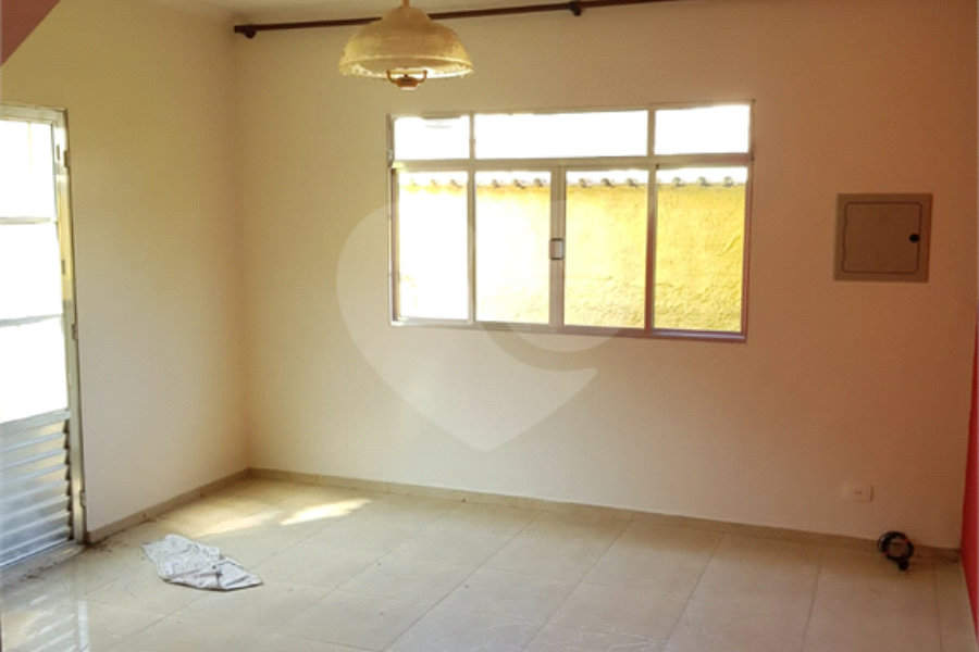 Casa Térrea à venda com 2 quartos, sendo 1 suíte,  em Parada Inglesa, São Paulo, SP