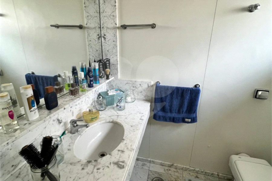 Apartamento à venda com 2 quartos em Bela Vista, São Paulo, SP