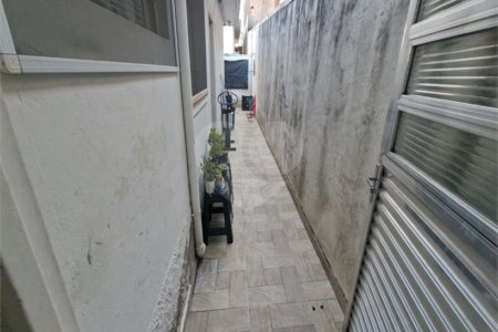 Casa Térrea à venda com 5 quartos, sendo 1 suíte, em Chora Menino, São Paulo, SP