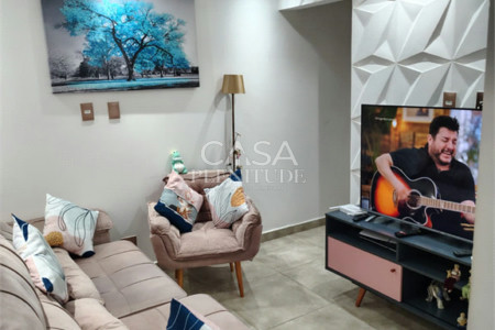 Casa de Vila à venda com 2 suítes em Chácaras do Rosário, Franco da Rocha, SP