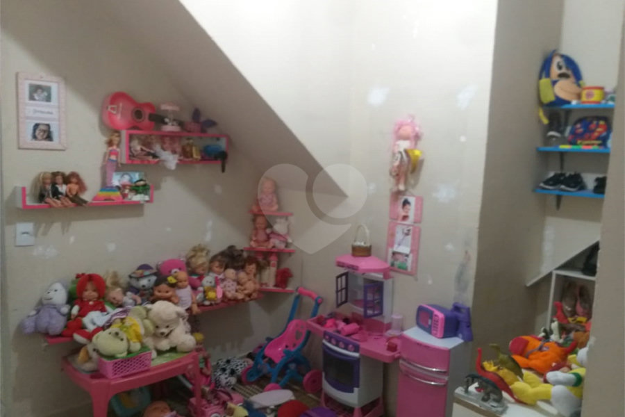 Sobrado à venda com 5 quartos no Brasilândia, São Paulo, SP