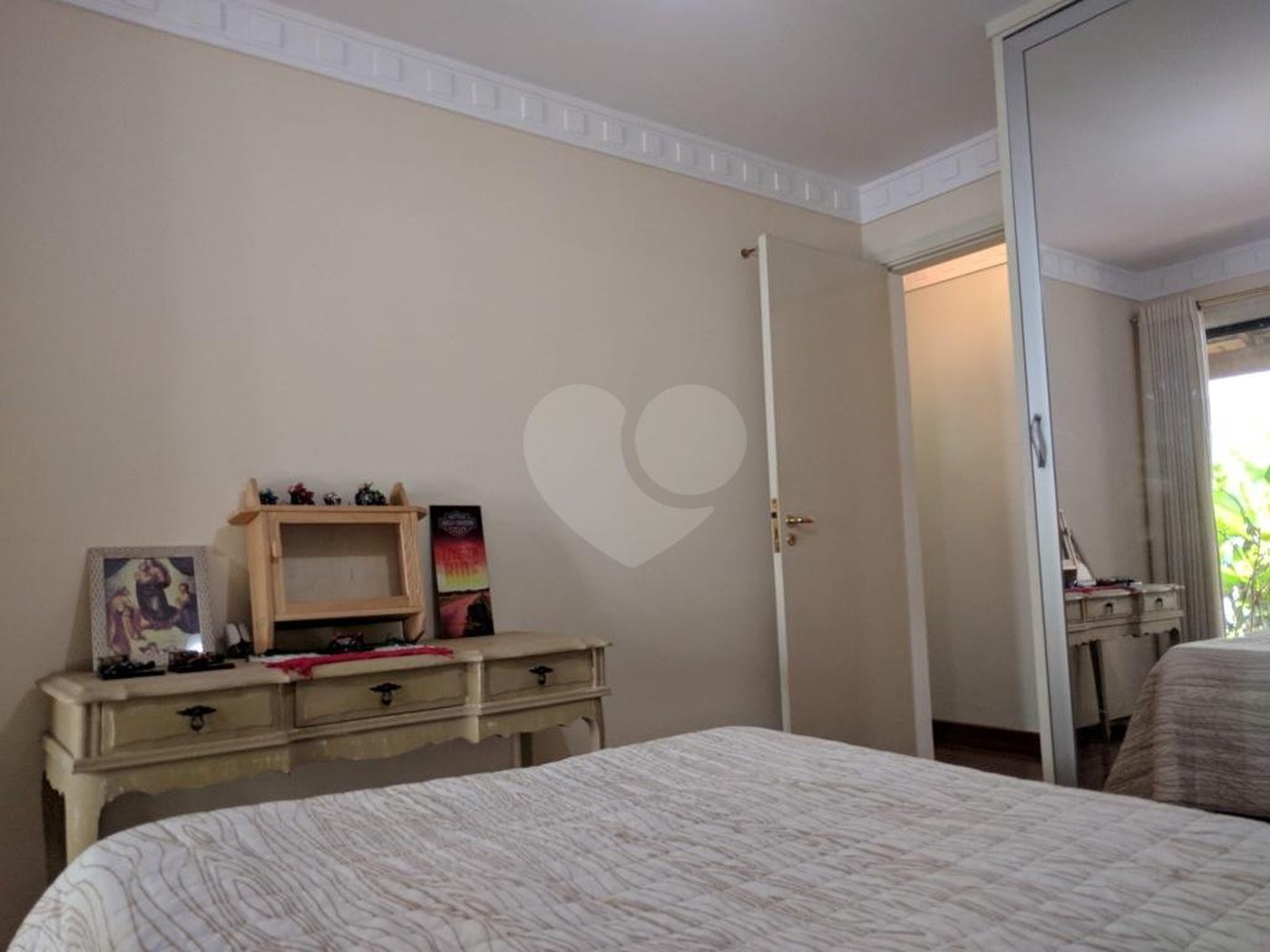Sobrado à venda ou para alugar com 5 quartos, sendo 3 suítes, em Jardim Marajoara, São Paulo, SP