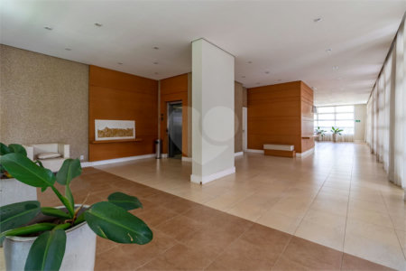 Apartamento à venda com 3 quartos, sendo 1 suíte, em Campo Belo, São Paulo, SP
