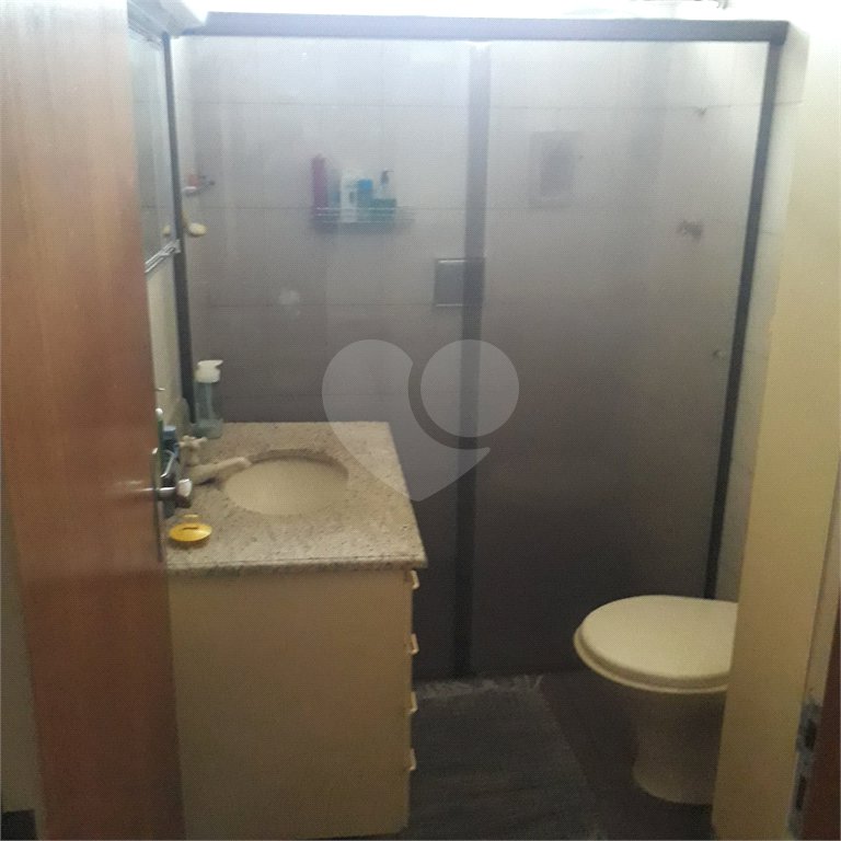 Sobrado à venda com 3 quartos em Jardim Oriental, São Paulo, SP